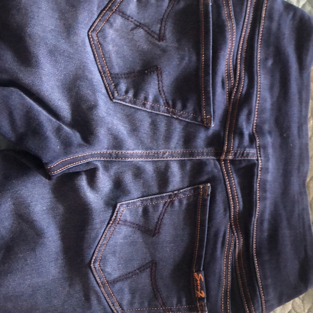 Jeans - Picture 3 of 3